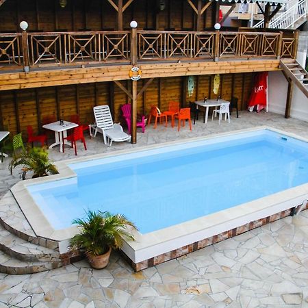 Residence Fruit De La Passion Caliente Sainte-Anne Exterior foto